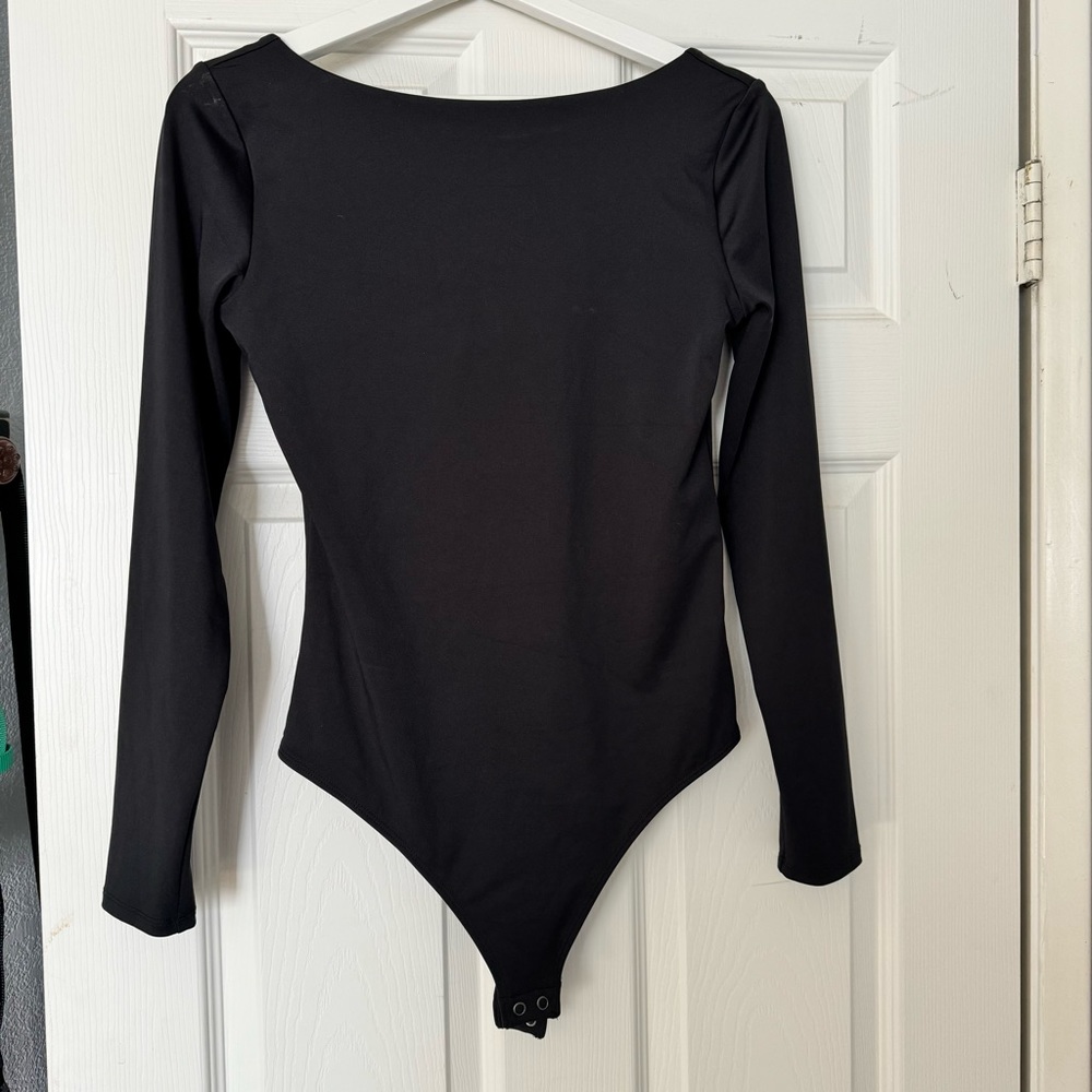 NWT 😍 Express Body Contour Low Back Body Suit Black Medium